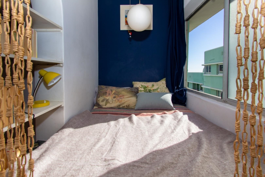 To Let 1 Bedroom Property for Rent in Vredehoek Western Cape